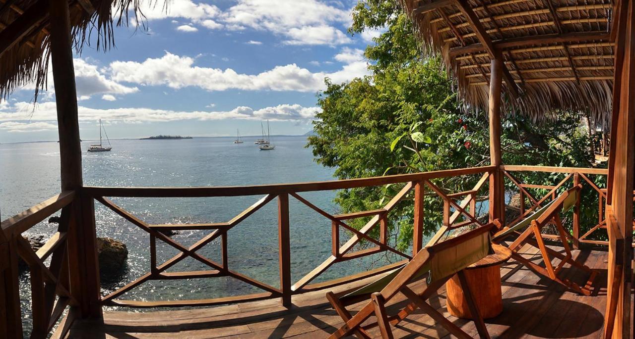 Auberge Le Maki Lodge Ampangorinana ภายนอก รูปภาพ